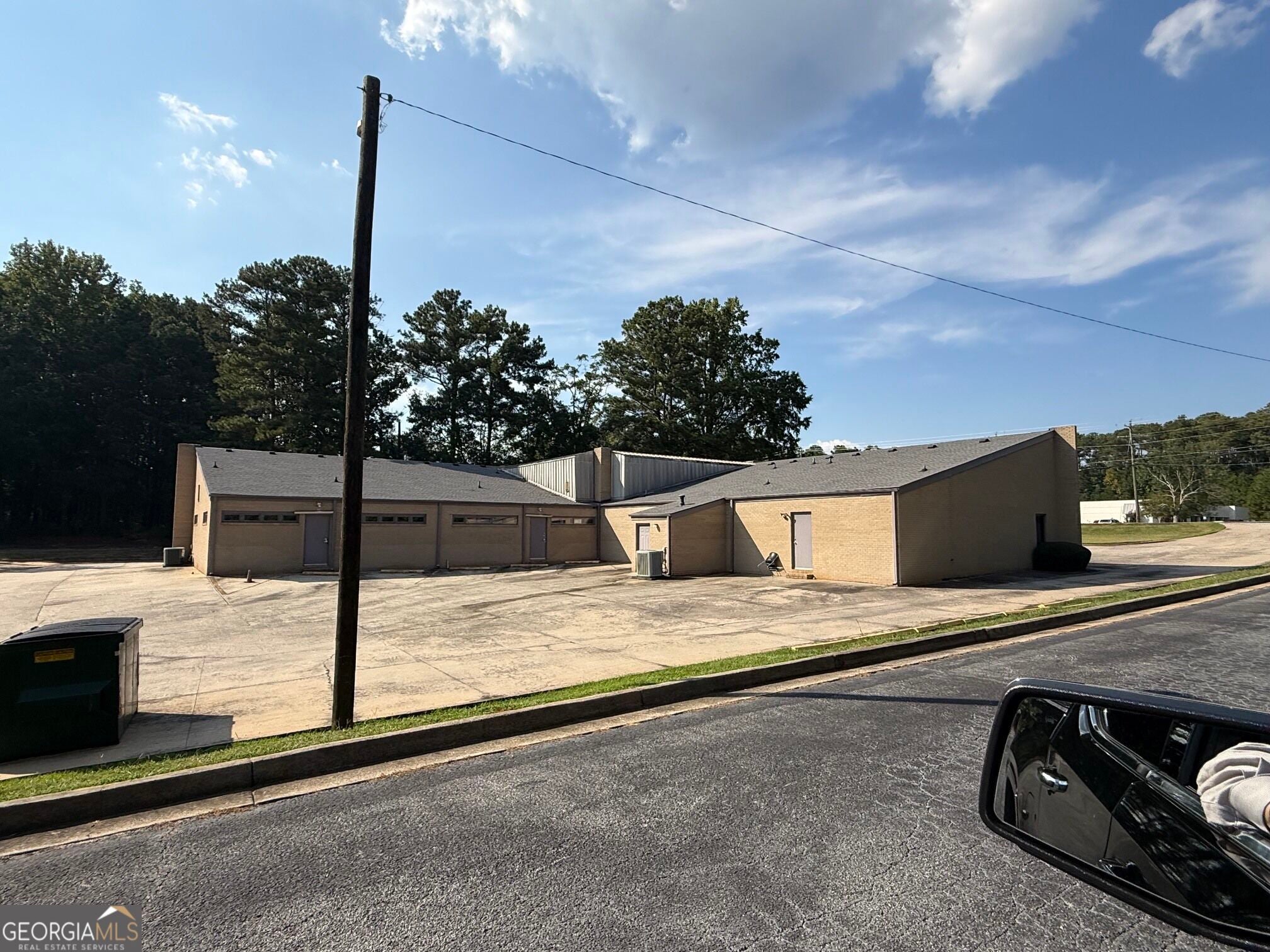 704 Breedlove DR