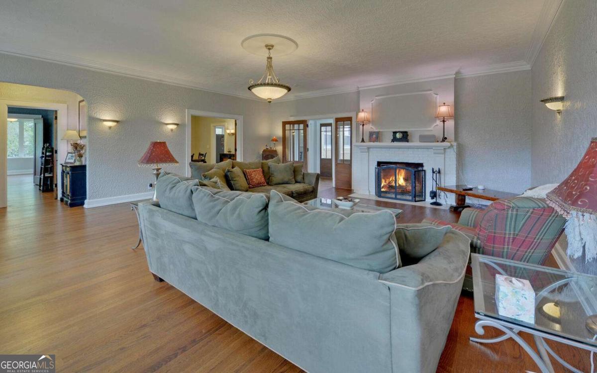 2465 Blue Ridge DR