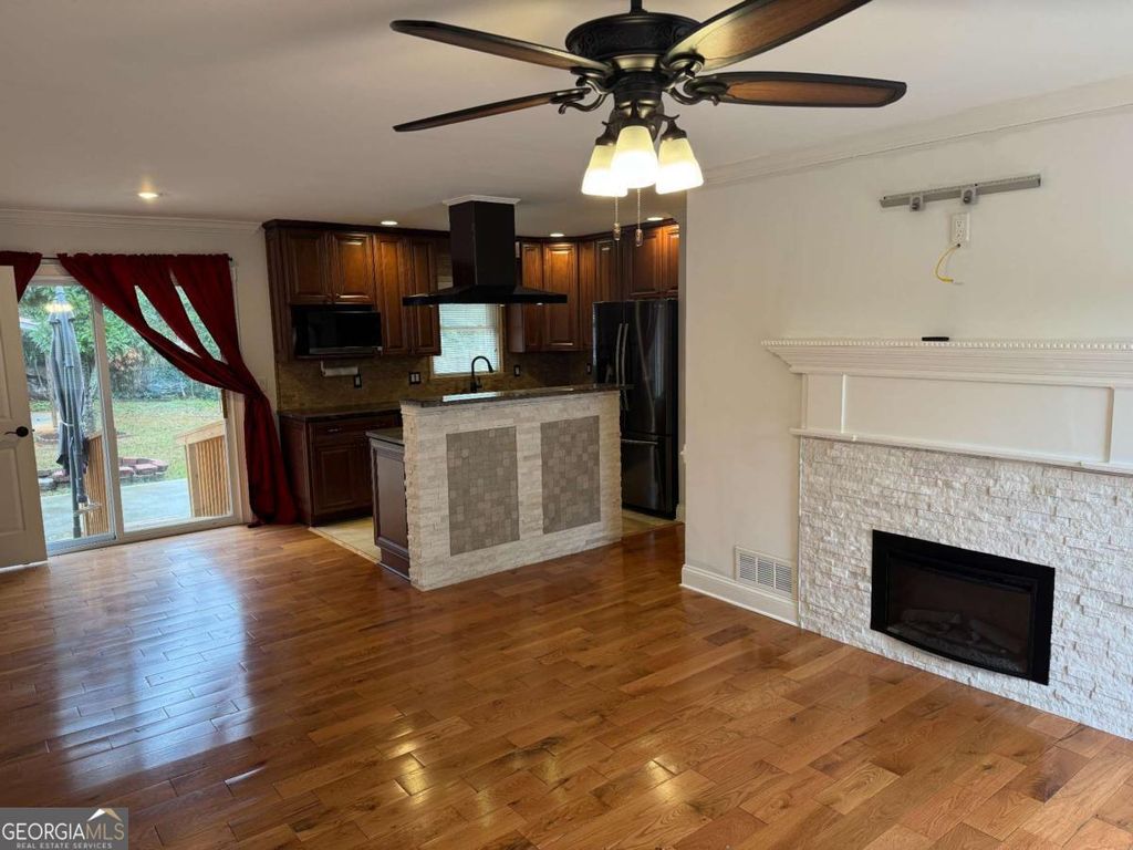 Photo of 837 Parkstone Drive, Stone Mountain, GA 30083 (MLS # 10756795)
