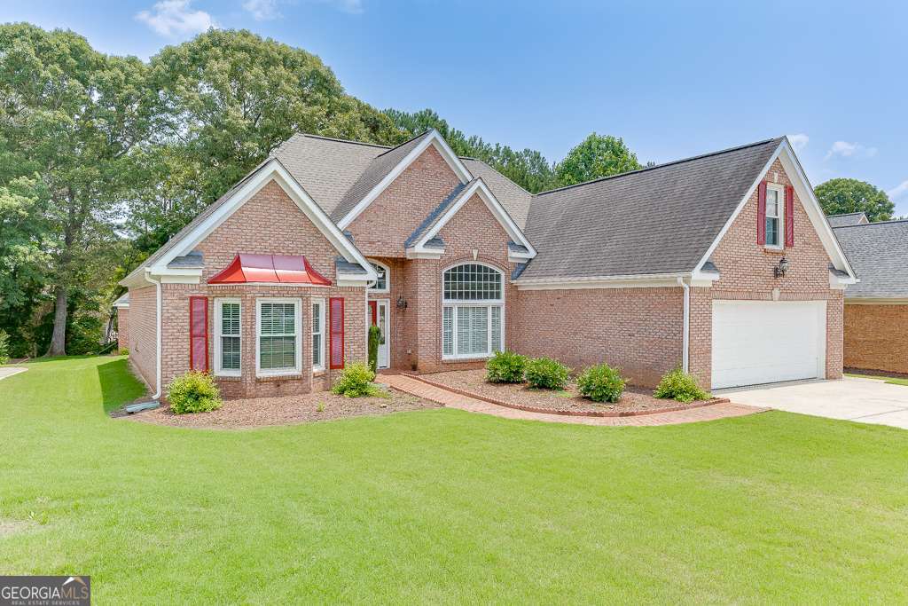 1125 Lewis Ridge CIR