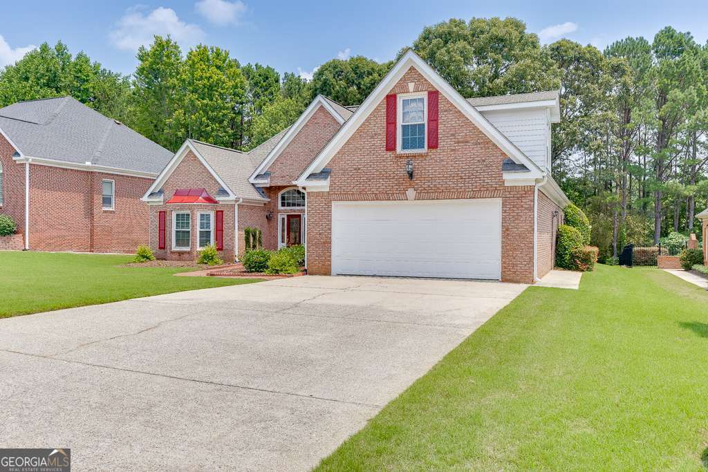 1125 Lewis Ridge CIR