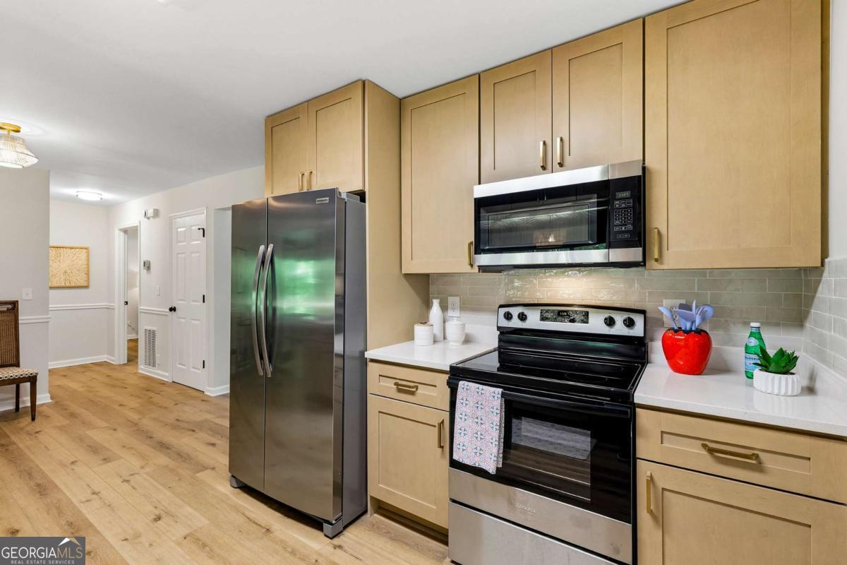 4661 Spring Ridge DR