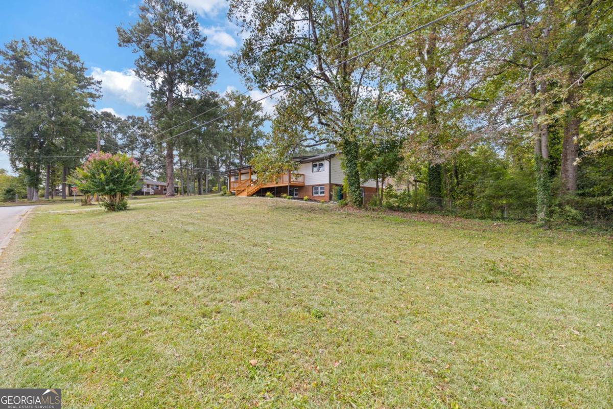 551 Briggs CIR SW