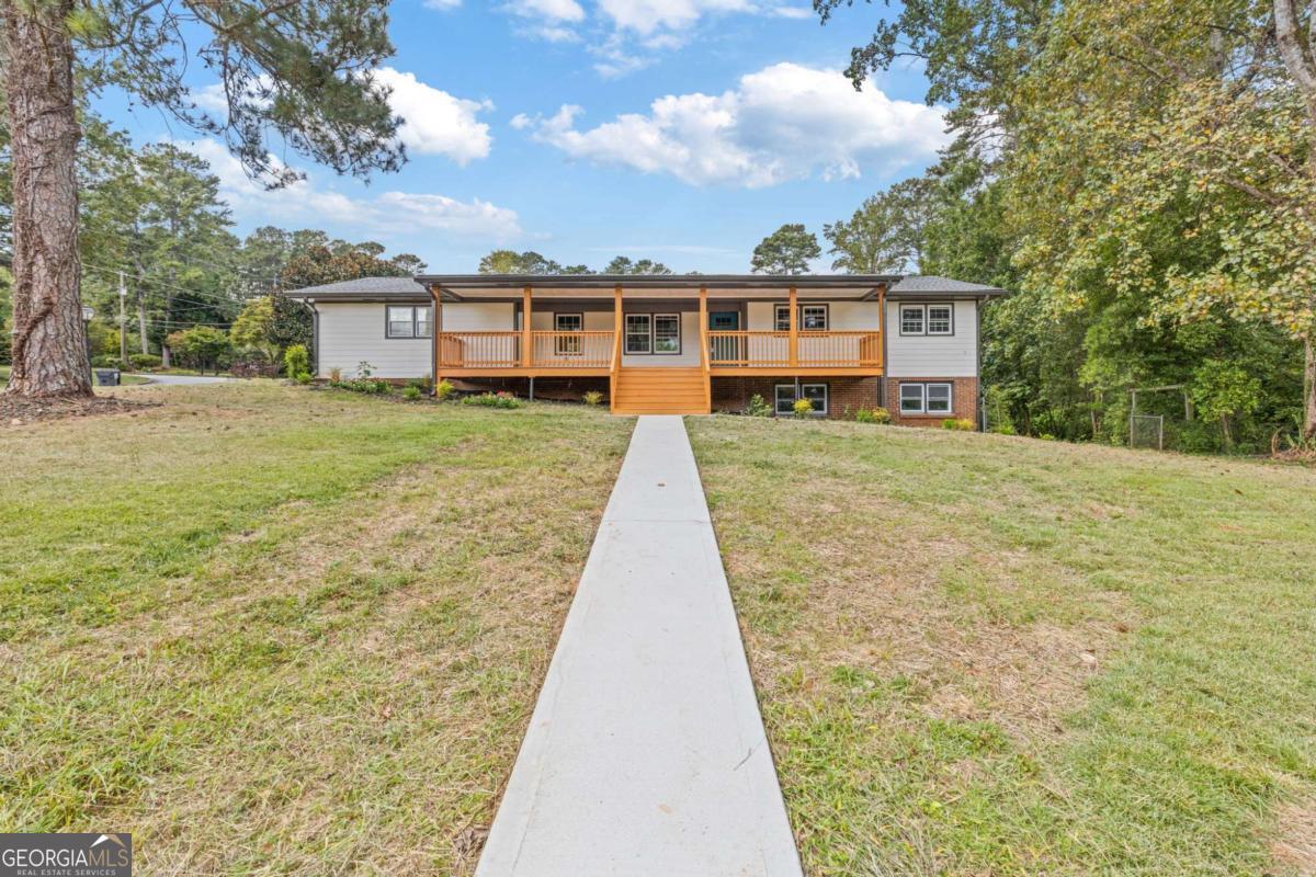 551 Briggs CIR SW