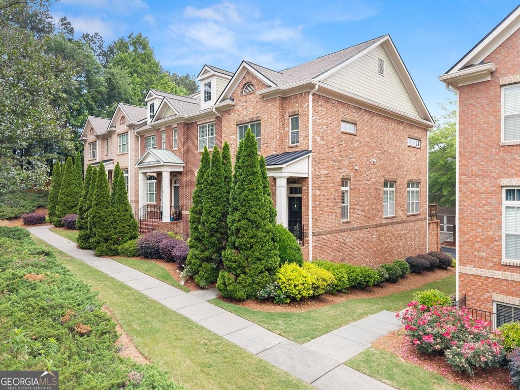 Photo of 10872 Ellicot Way, Alpharetta, GA 30022 (MLS # 10761036)