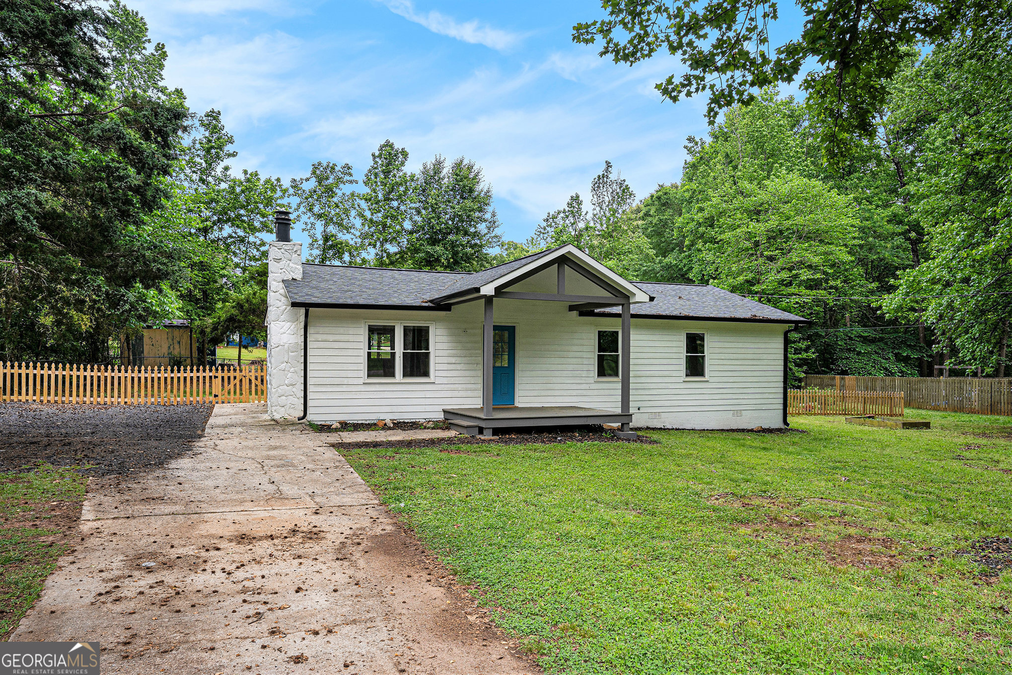 3952 Leisure CT SE
