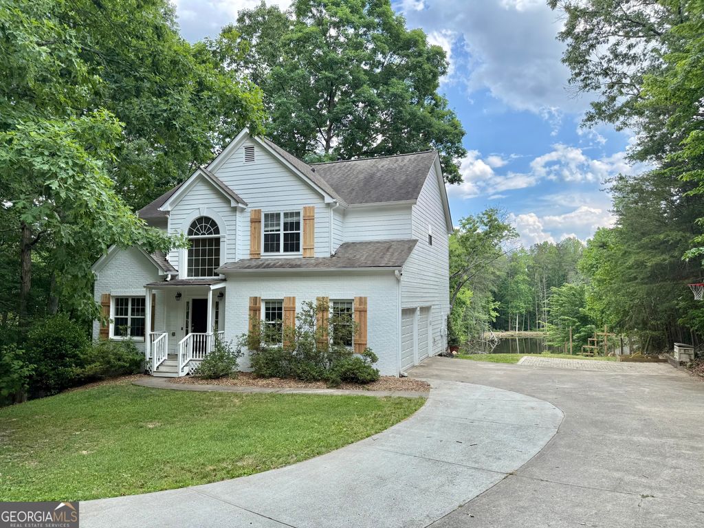Photo of 1195 Greenwood Acres Drive, Cumming, GA 30040 (MLS # 10770229)