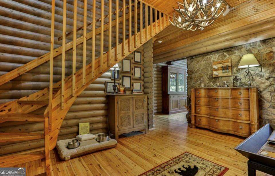 201 Mountainside PKWY