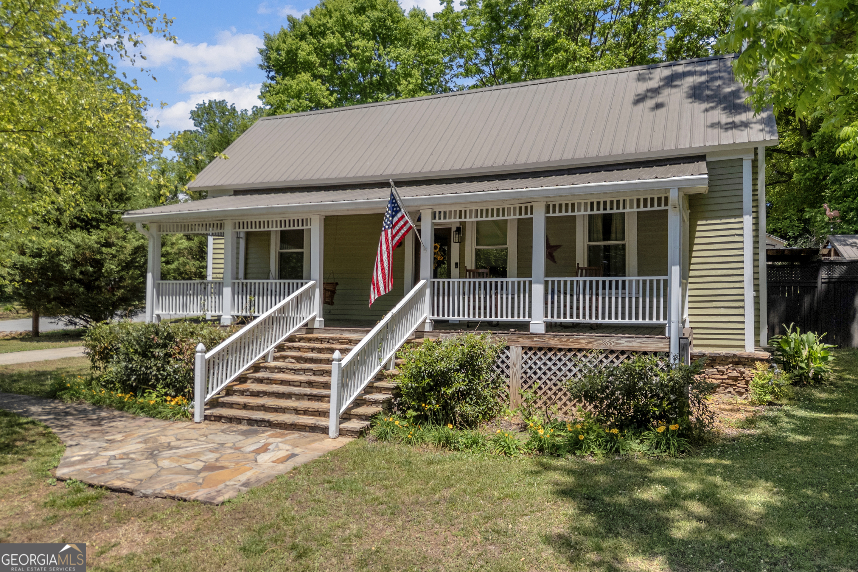 24 N Main ST