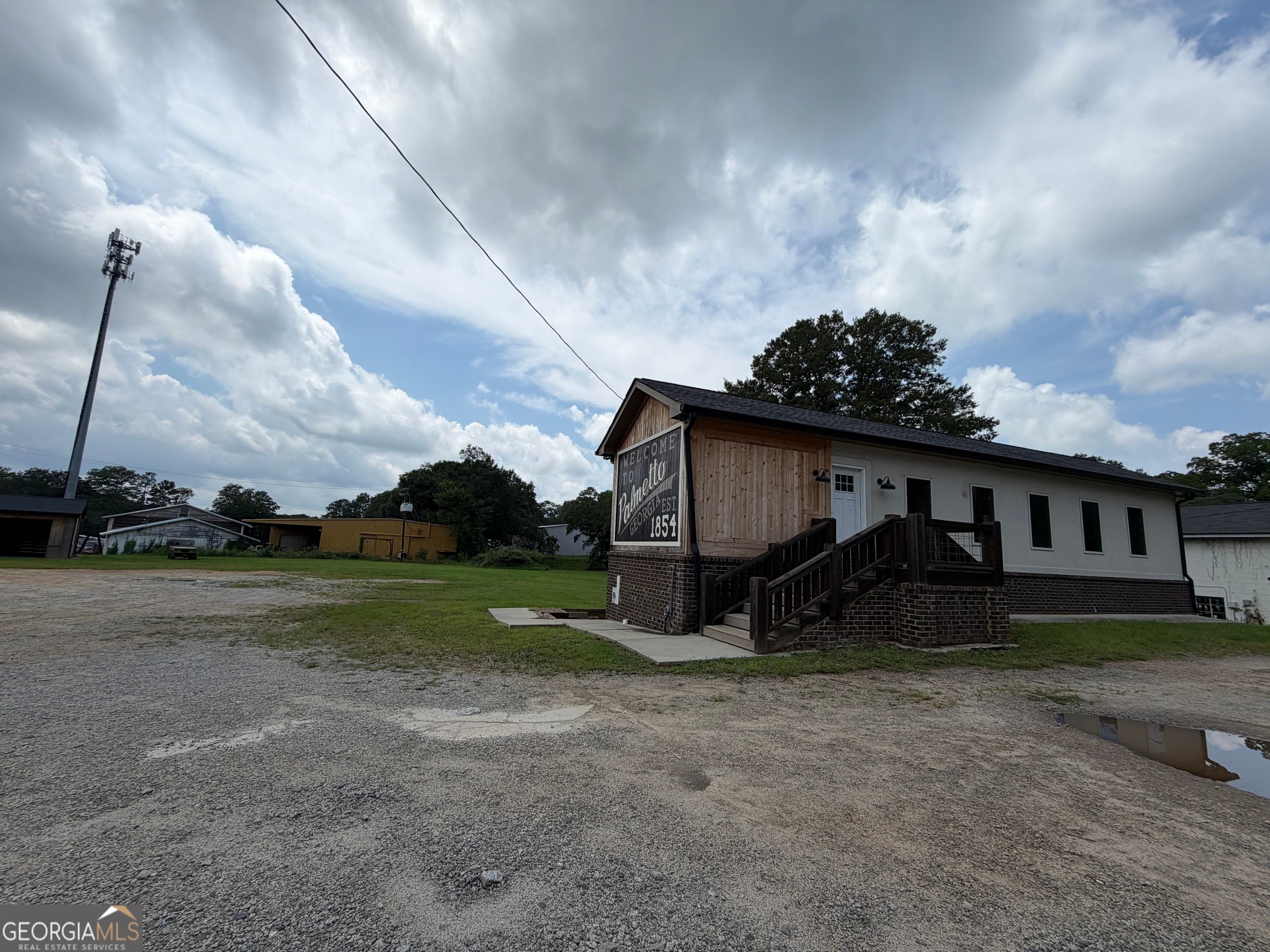 506 Main ST