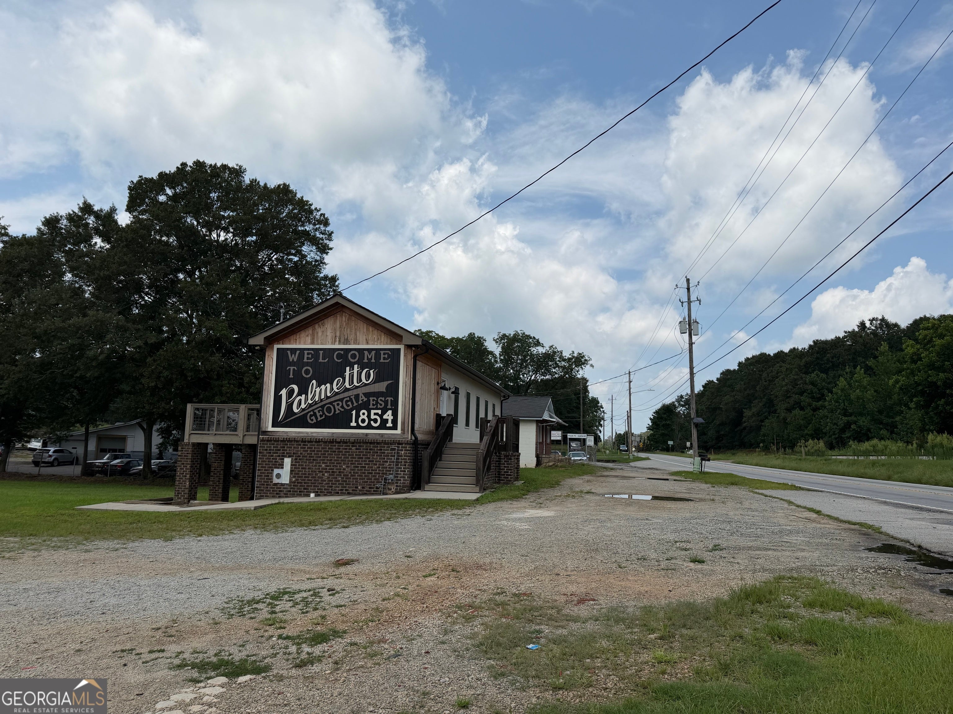506 Main ST