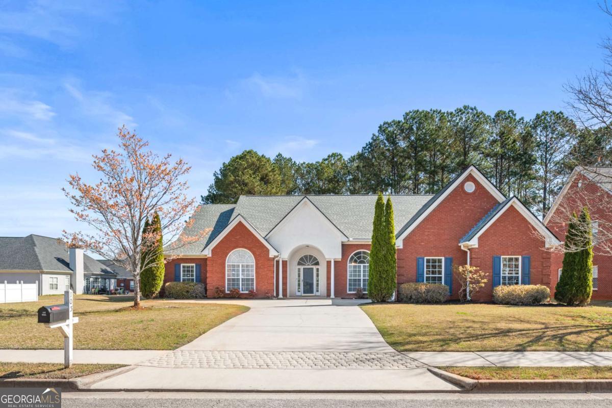 105 Glenmore LN
