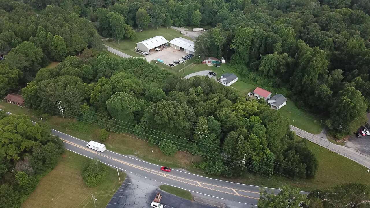 1029 N Hist Highway 441