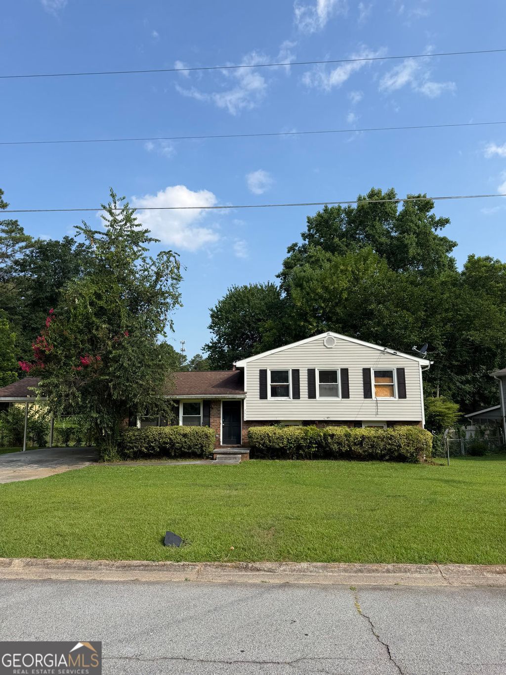 Photo of 2618 Luke Drive, Ellenwood, GA 30294 (MLS # 10800767)