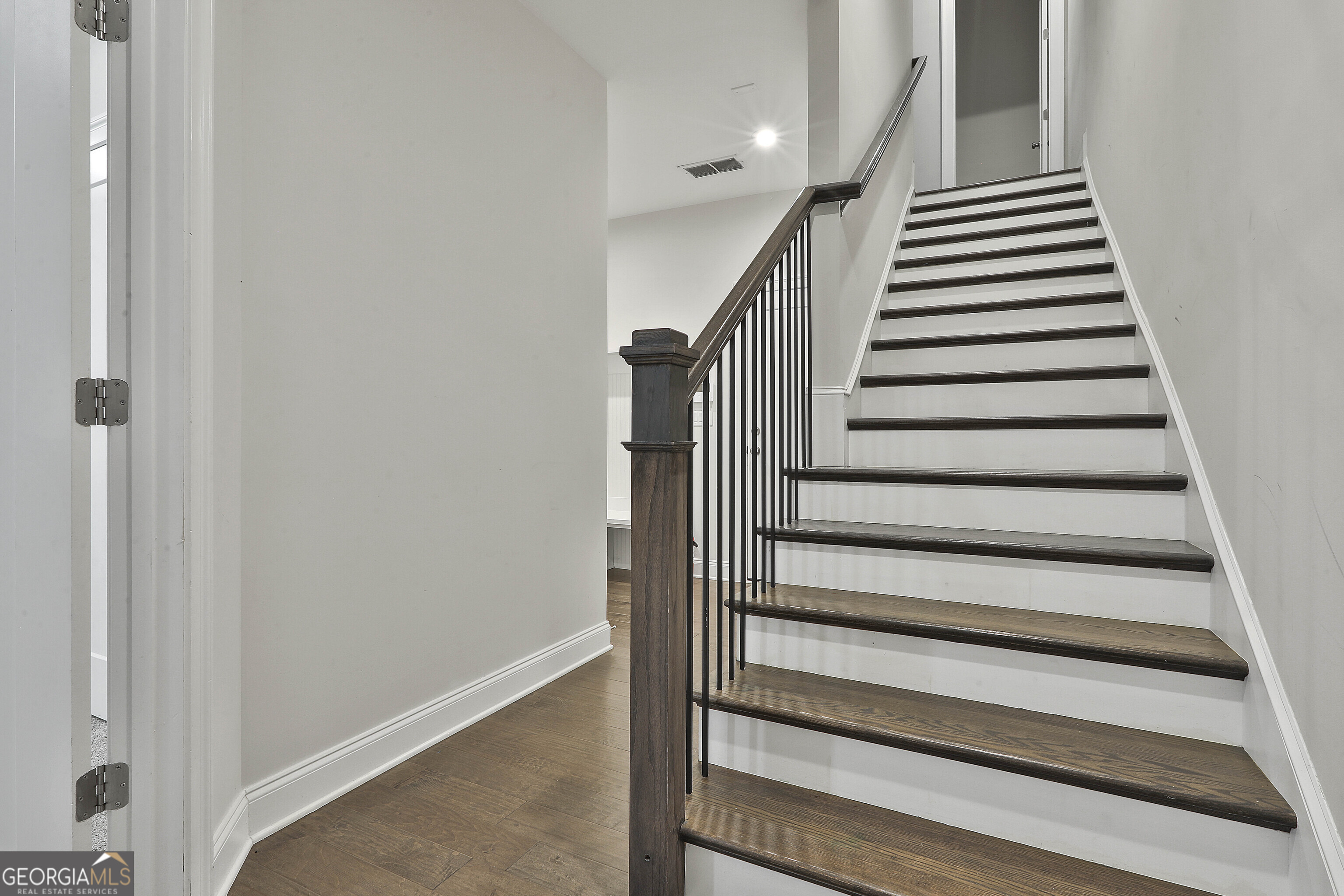 Decatur, Georgia 30033, United States, 4 Bedrooms Bedrooms, ,4 BathroomsBathrooms,Residential,Active,254999