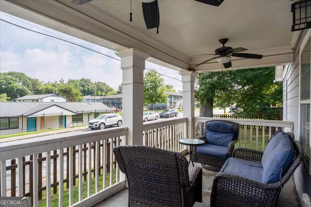 Photo of 1154 Oakland Lane SW, Atlanta, GA 30310 (MLS # 10829128)