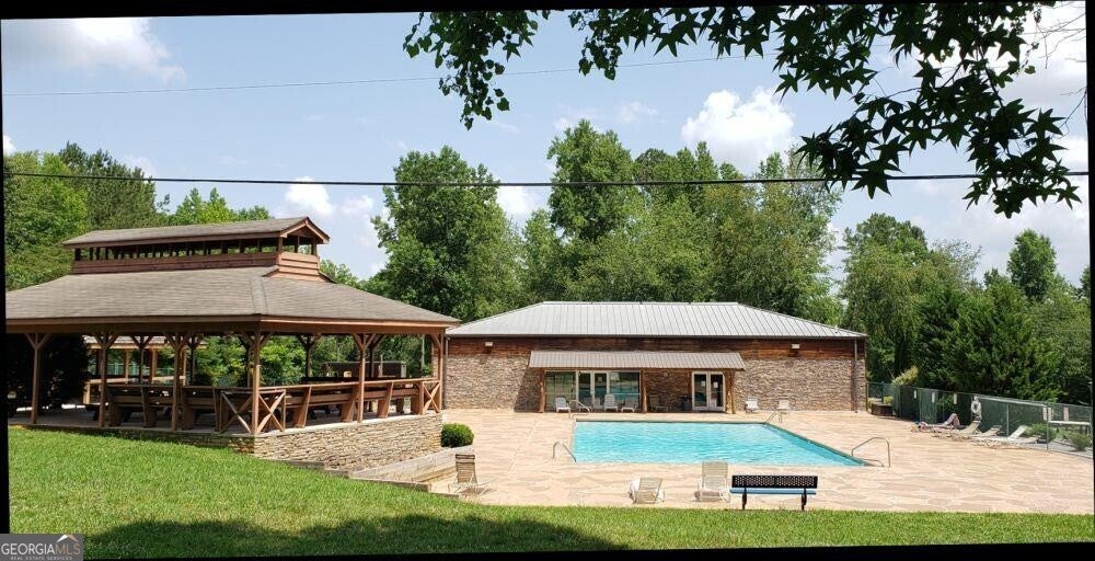 1009 N Cut DR