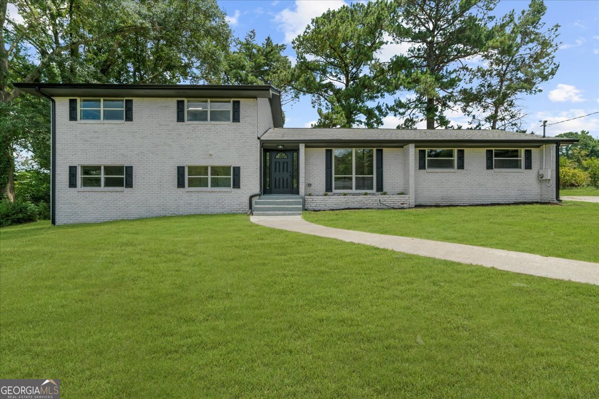 GORGEOUS HOME IN DECATUR!!! SELLER VERY MOTIVATED!!! TOTALLY RENOVATED!!! 4 BEDROOMS/3 FULL BATHROOMS, NEW ROOF, NEW FLOORS, NEW PAINT, NEW BATHROOMS, NEW APPLIANCES, QUARTZ COUNTERTOPS, OPEN CONCEPT AND MORE!!! WE NEED A HAPPY OWNER READY TO MOVE IN!!! OFFERS MUST BE SUBMITTED ON GAR CONTRACTS. NO BLIND OFFERS.