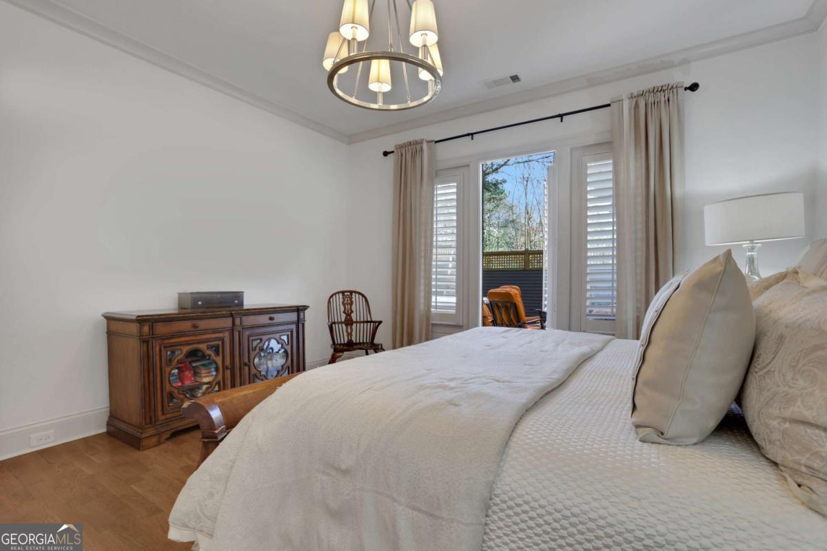 The Oaks at Mill Pond - Residential