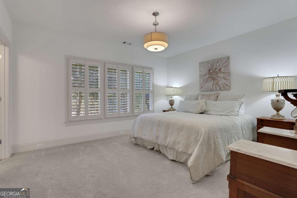 The Oaks at Mill Pond - Residential