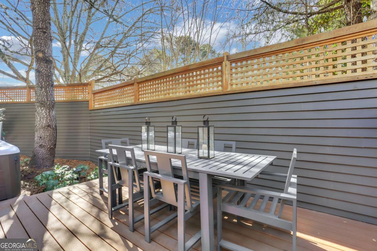 The Oaks at Mill Pond - Residential
