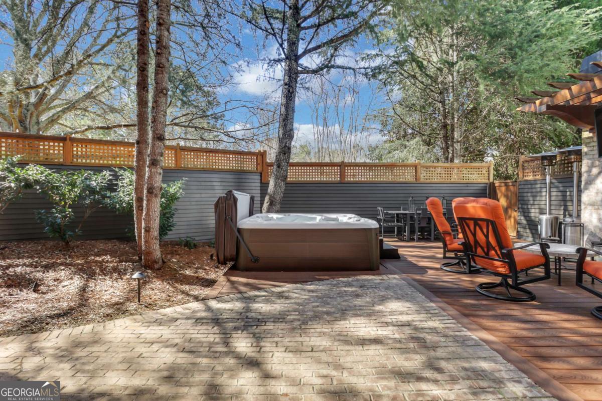 The Oaks at Mill Pond - Residential