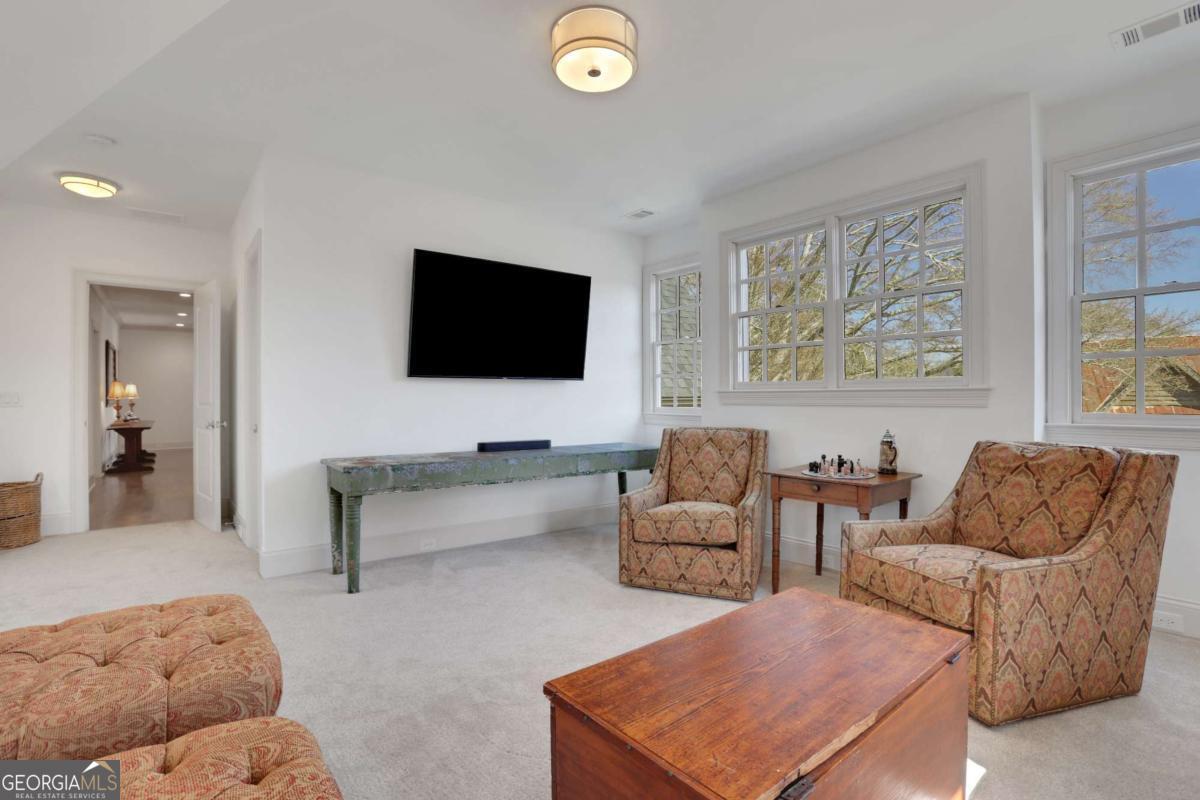The Oaks at Mill Pond - Residential