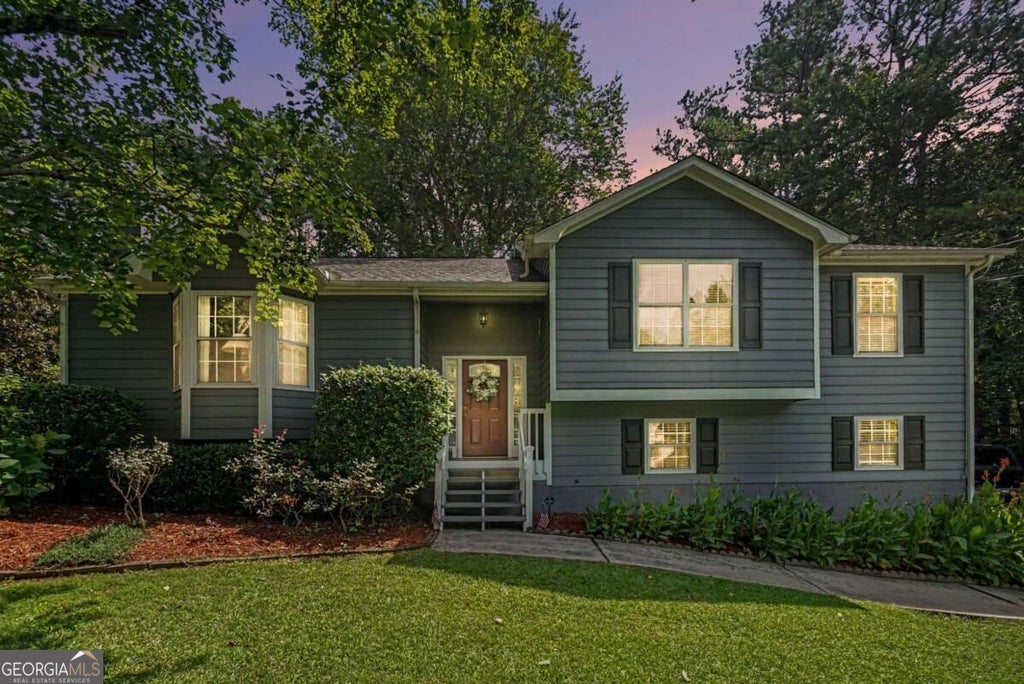 Photo of 202 Johnstons Drive, Dallas, GA 30157 (MLS # 10829766)