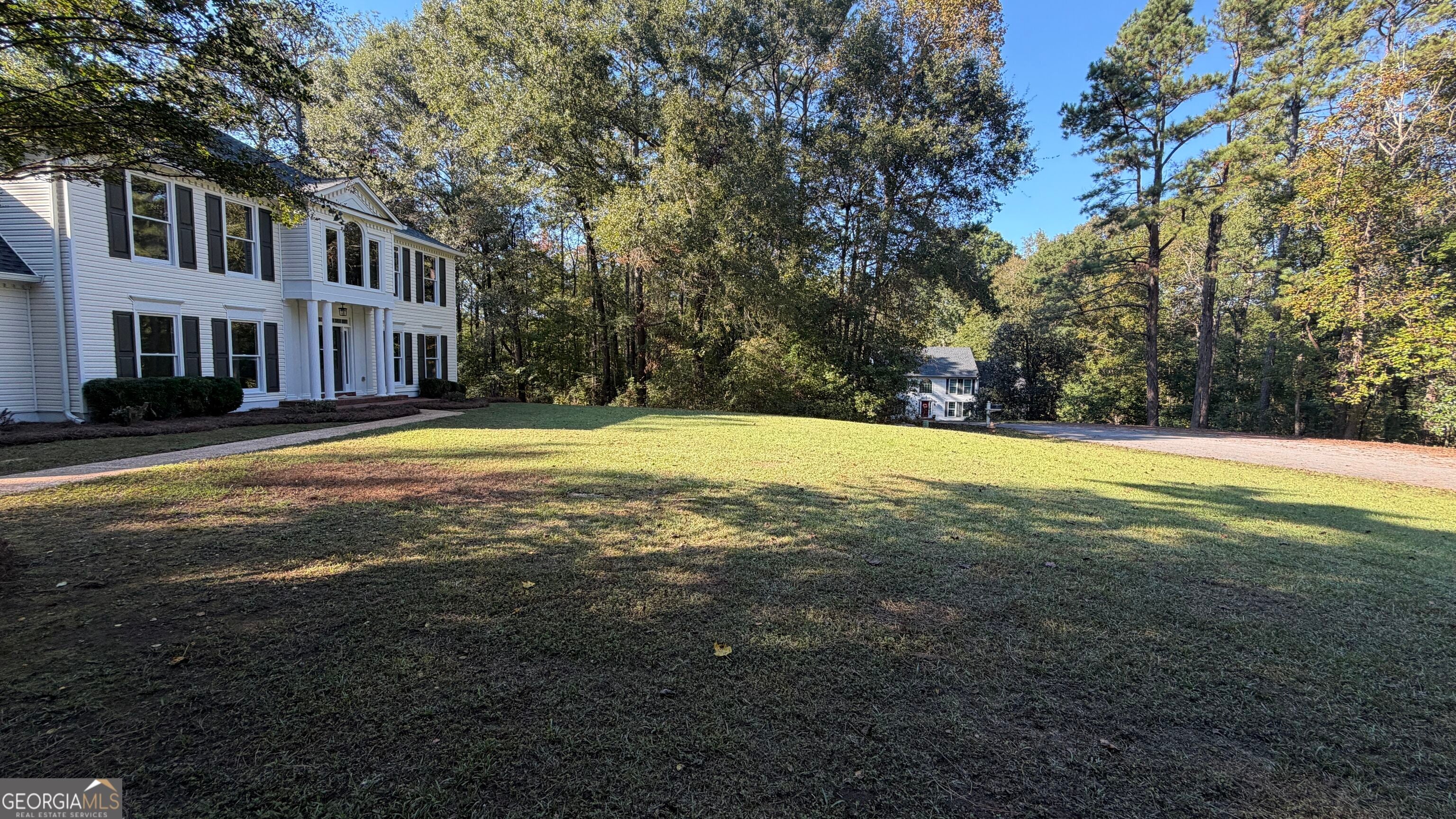 6 Summit LN