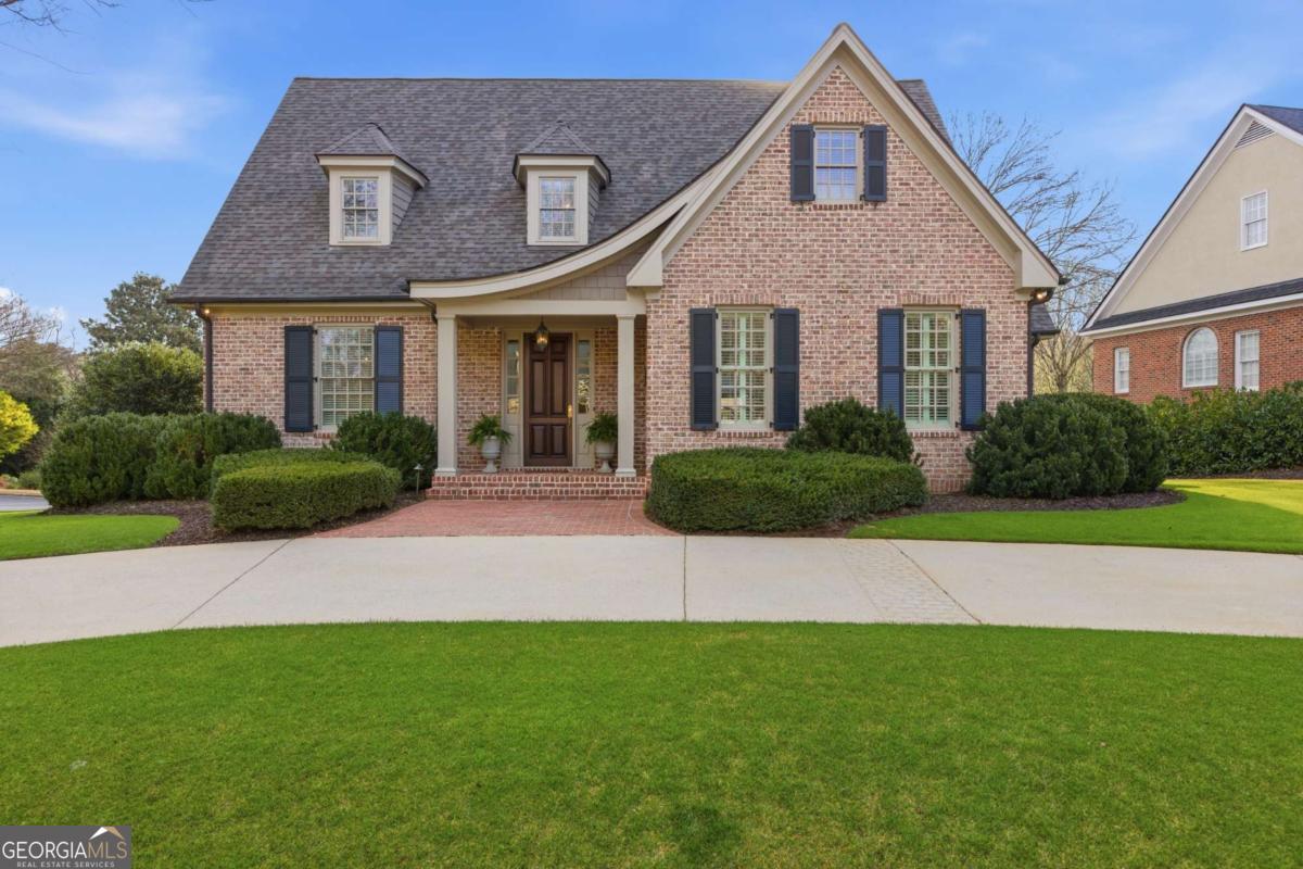 221 Hamilton RD