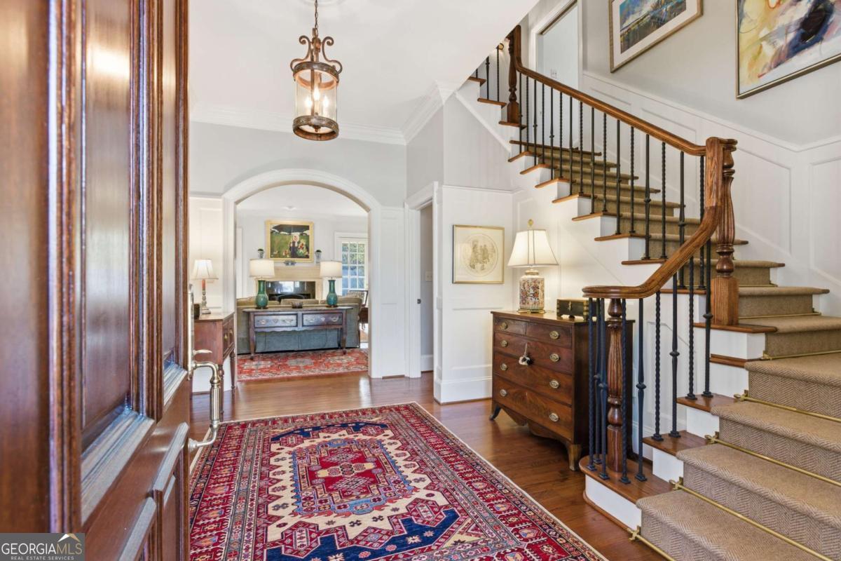 221 Hamilton RD