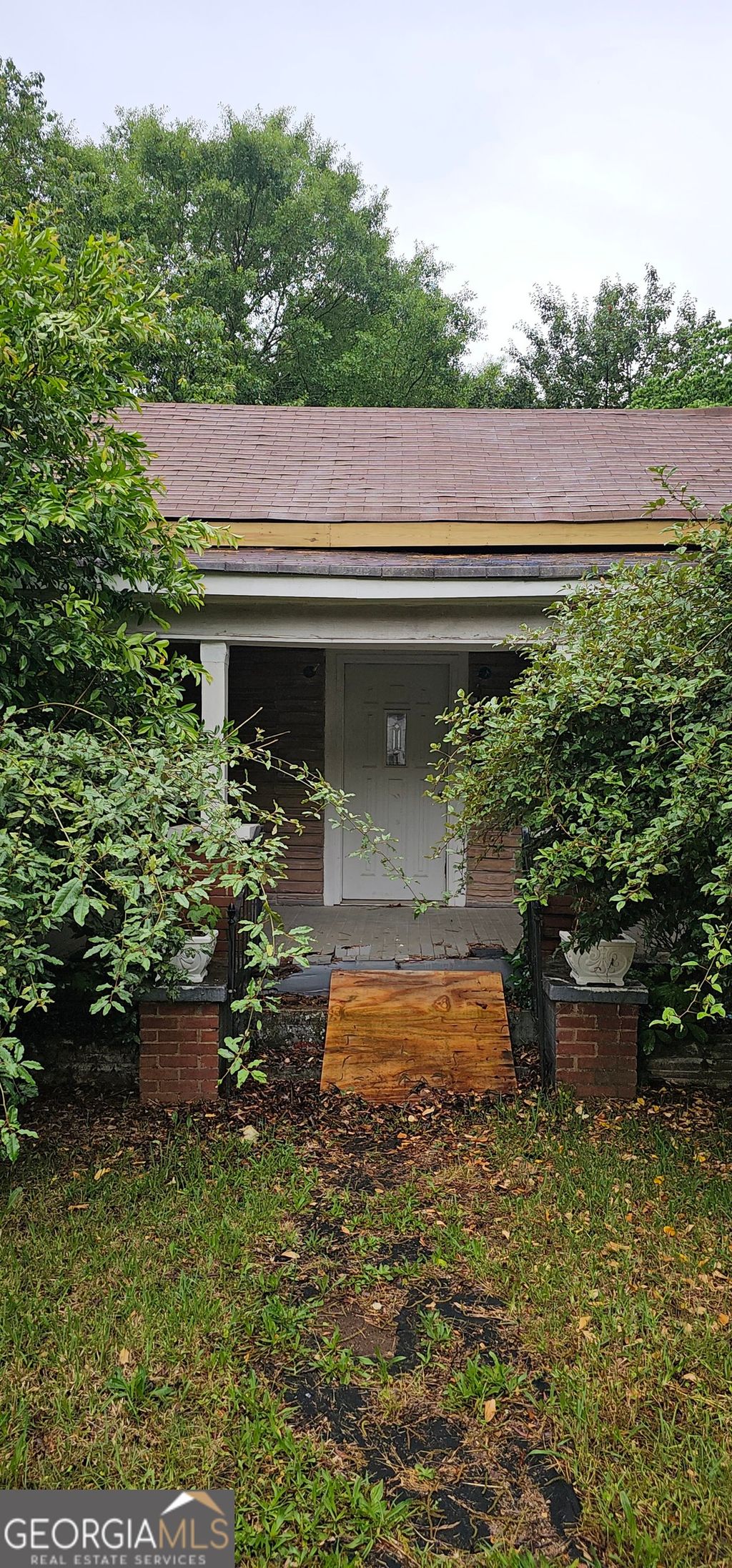 Photo of 131 North Avenue, Jonesboro, GA 30236 (MLS # 10808937)