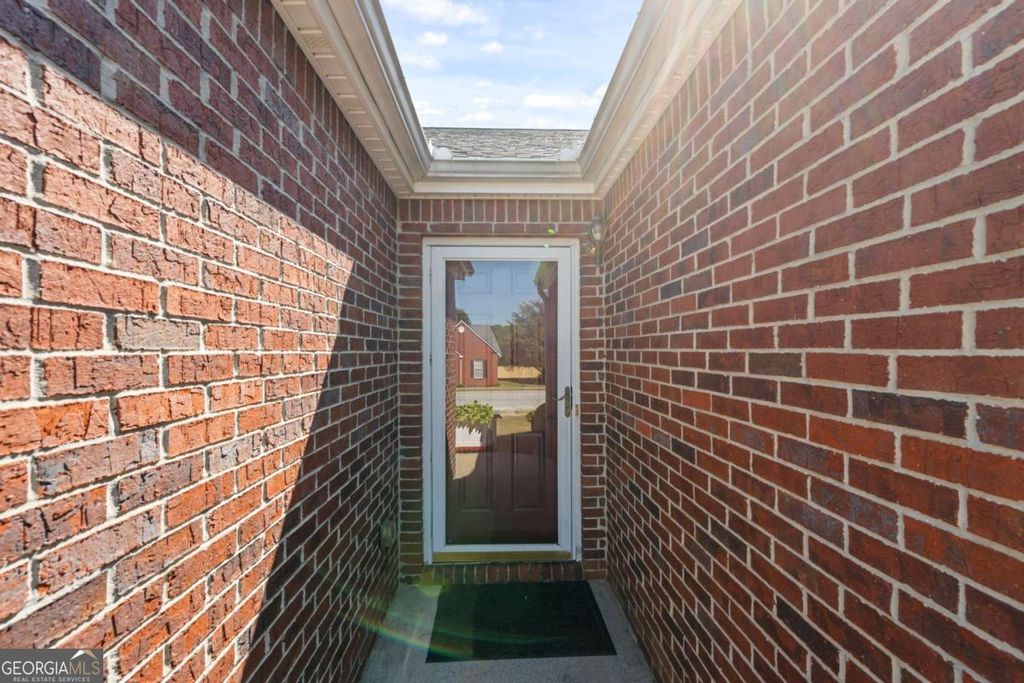 Photo of 740 Jacoby Drive, Loganville, GA 30052 (MLS # 10742363)