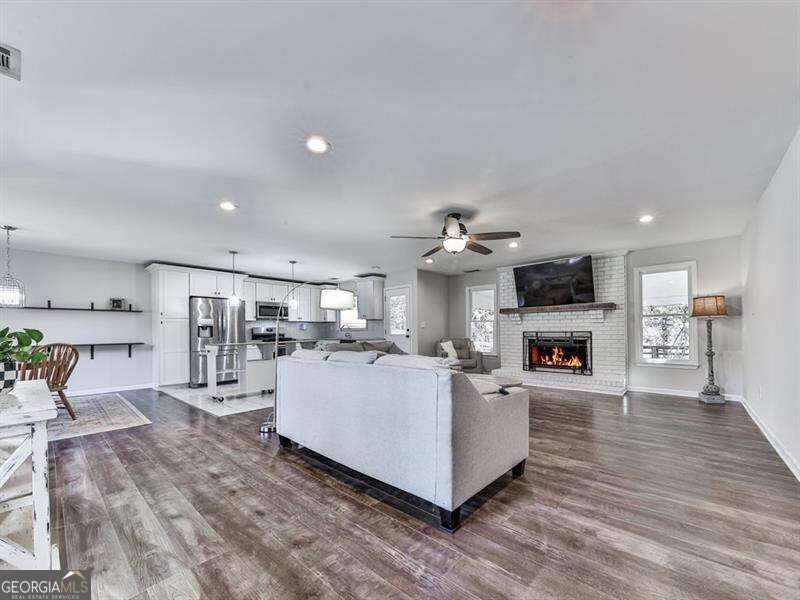 6816 Yachting WAY