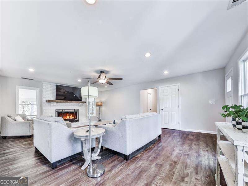 6816 Yachting WAY