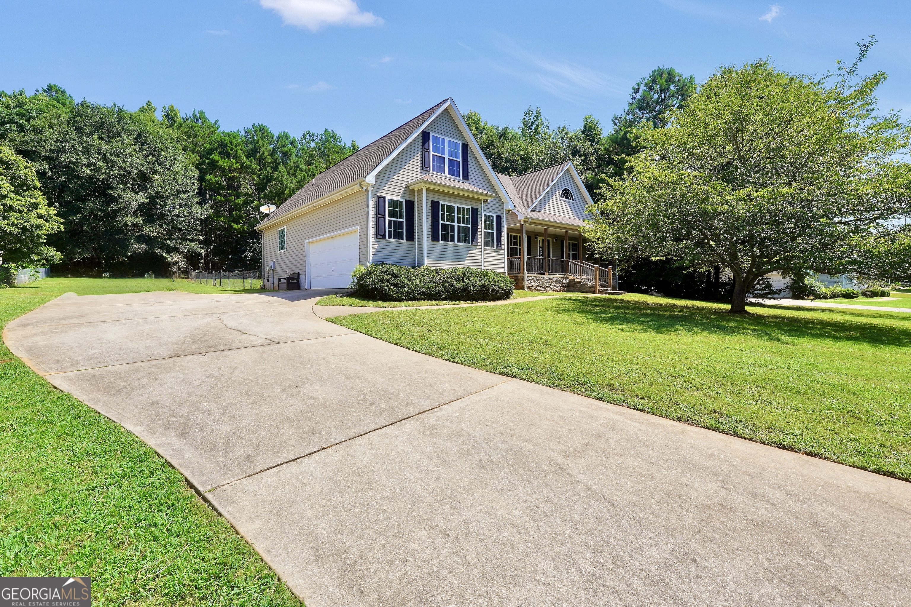 1128 Meadowview DR