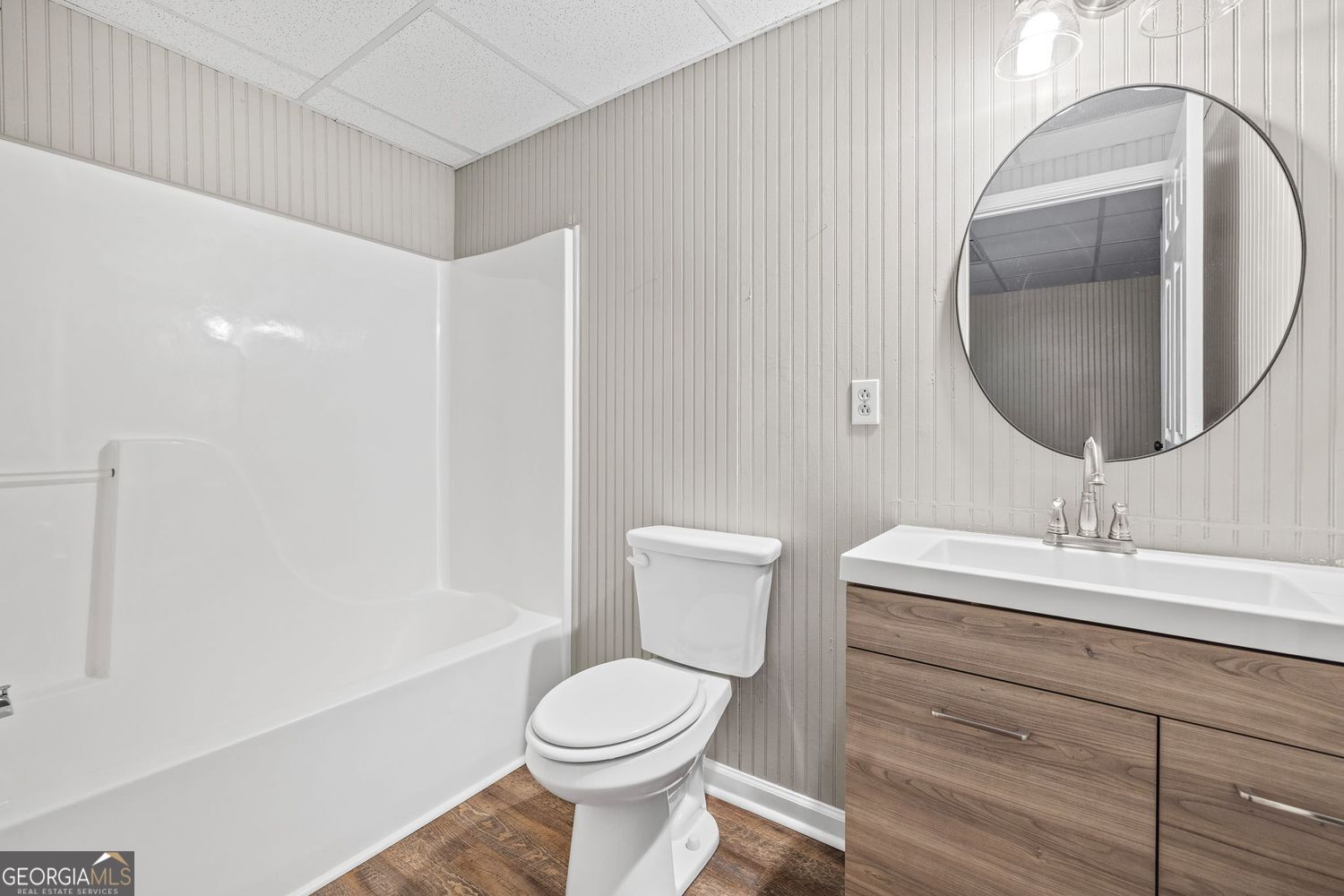 Cumming, Georgia 30040, United States, 4 Bedrooms Bedrooms, ,3 BathroomsBathrooms,Residential,Active,241839