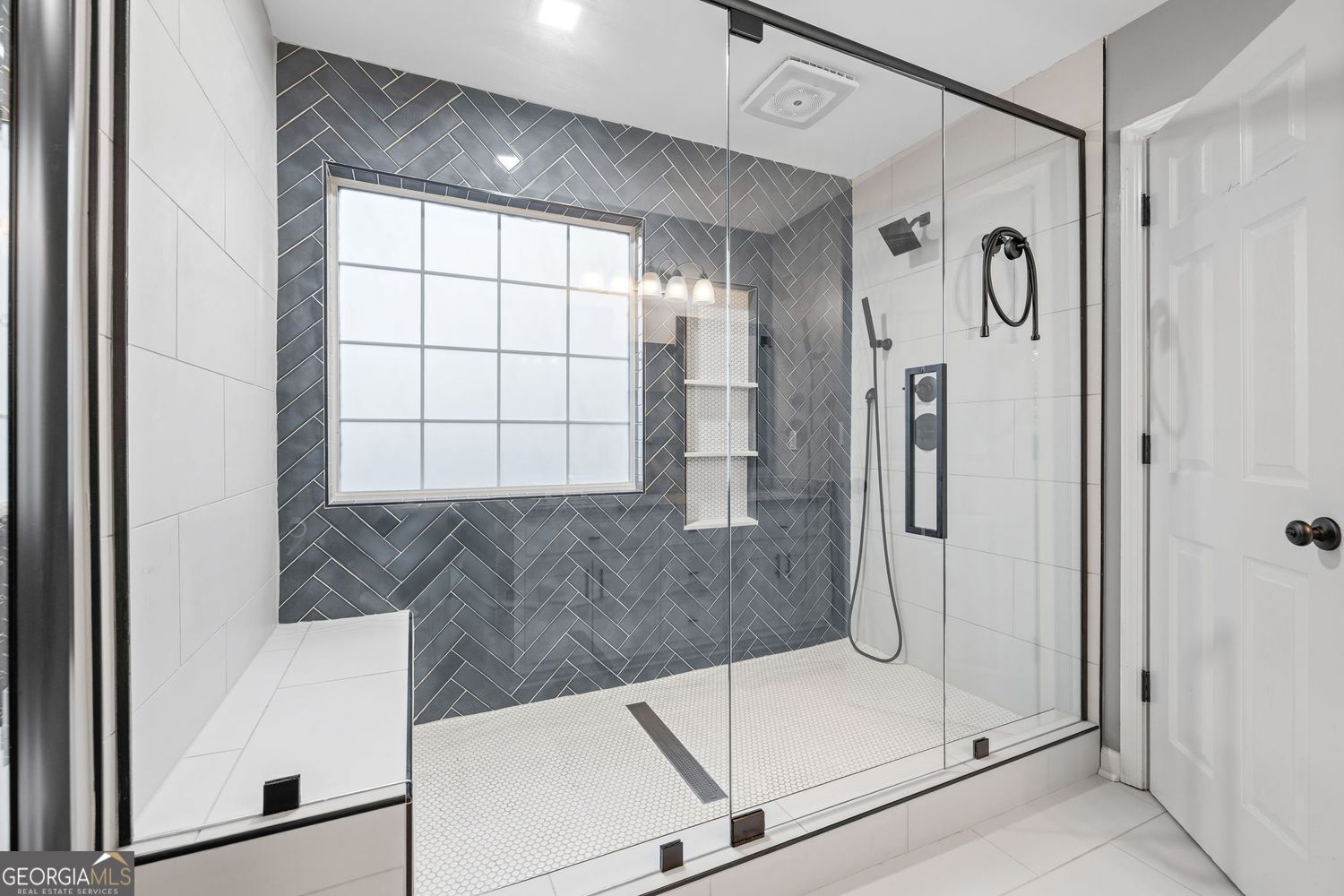 Cumming, Georgia 30040, United States, 4 Bedrooms Bedrooms, ,3 BathroomsBathrooms,Residential,Active,241839