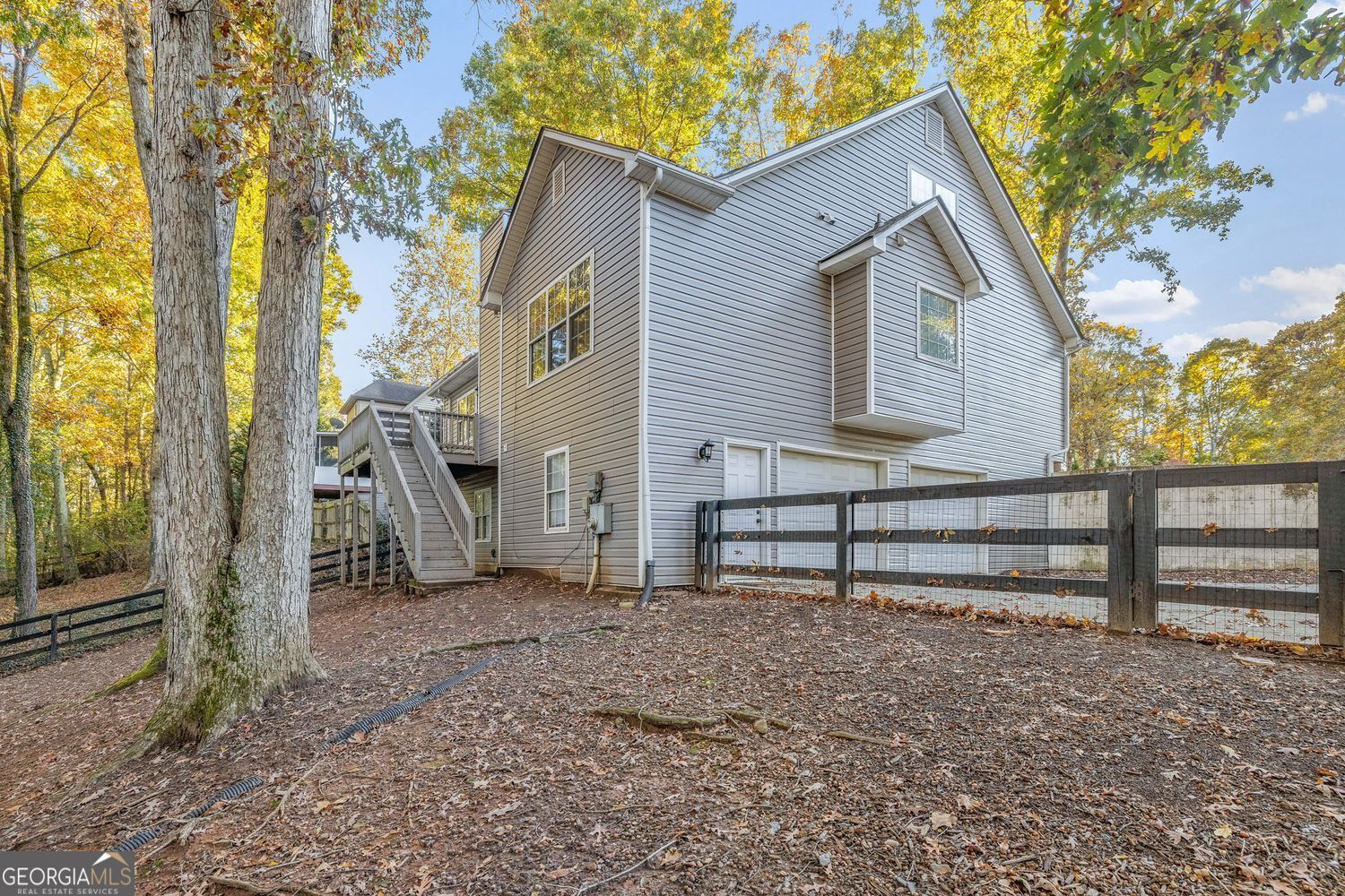 Cumming, Georgia 30040, United States, 4 Bedrooms Bedrooms, ,3 BathroomsBathrooms,Residential,Active,241839