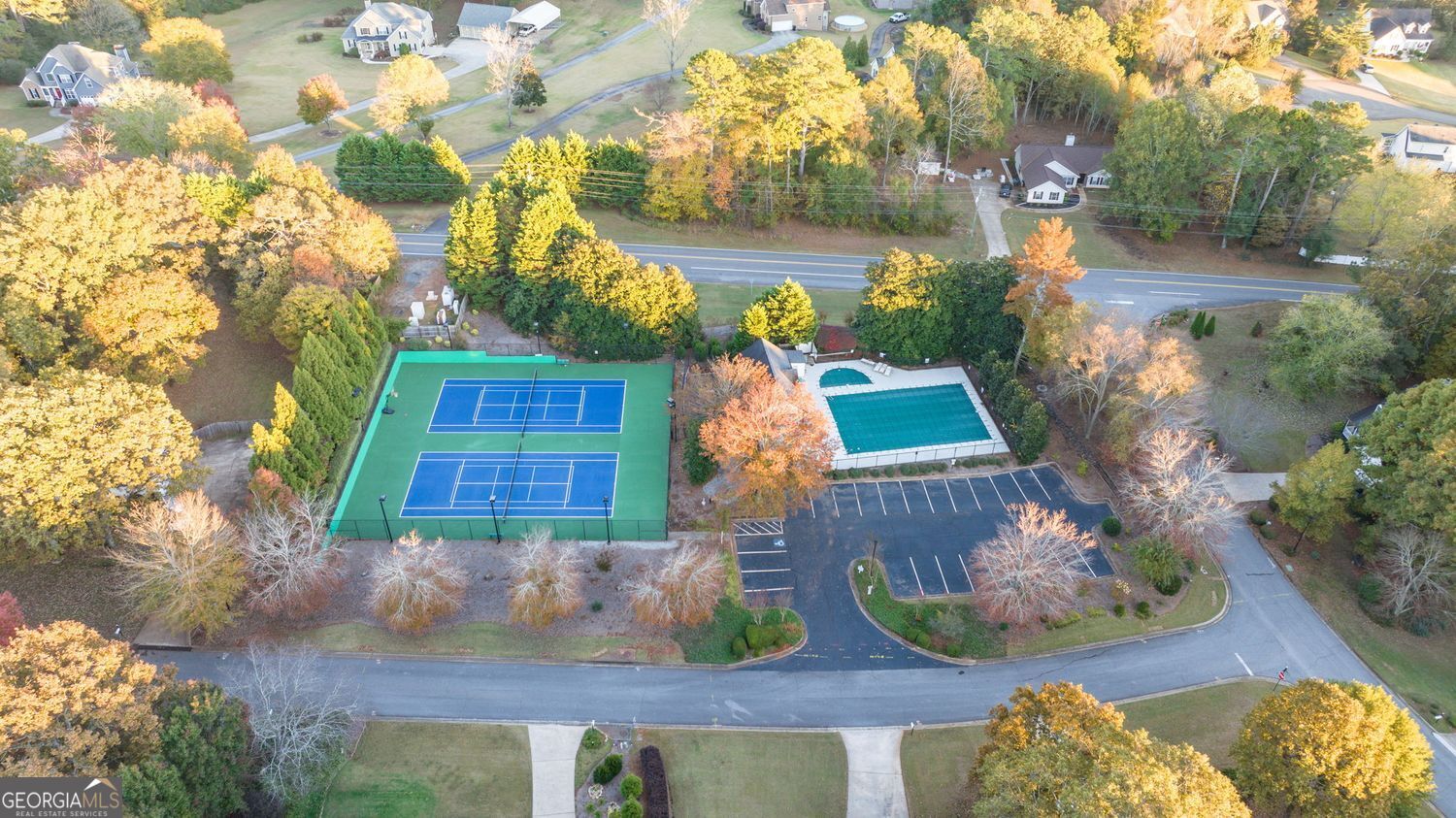 Cumming, Georgia 30040, United States, 4 Bedrooms Bedrooms, ,3 BathroomsBathrooms,Residential,Active,241839