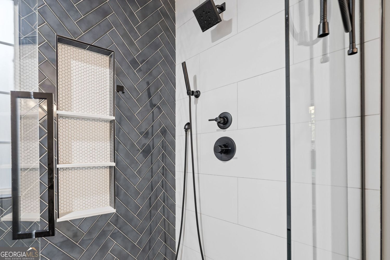 Cumming, Georgia 30040, United States, 4 Bedrooms Bedrooms, ,3 BathroomsBathrooms,Residential,Active,241839