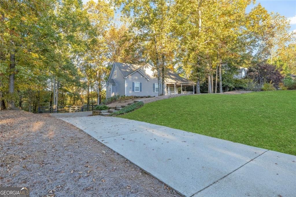 Cumming, Georgia 30040, United States, 4 Bedrooms Bedrooms, ,3 BathroomsBathrooms,Residential,Active,241839