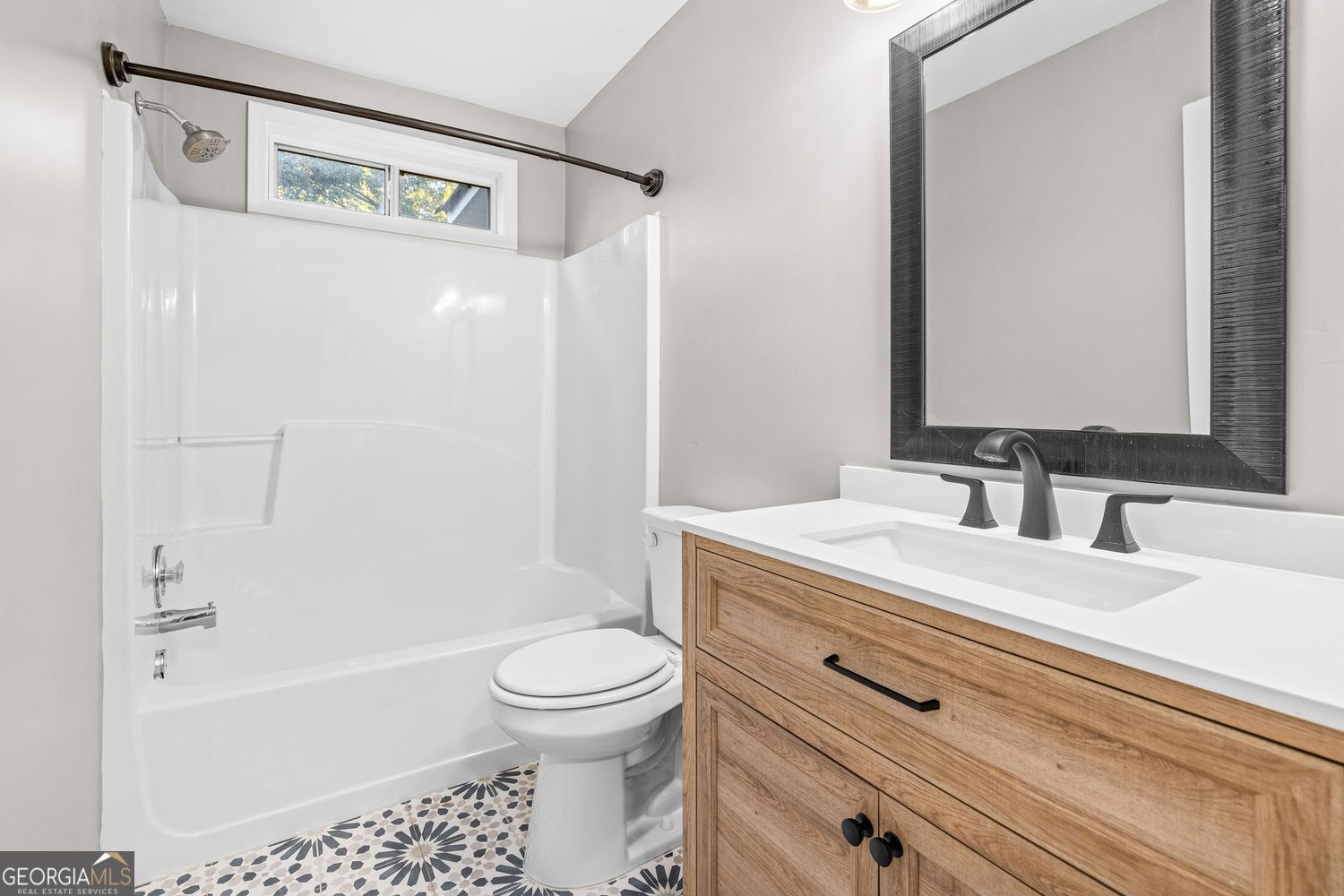 Cumming, Georgia 30040, United States, 4 Bedrooms Bedrooms, ,3 BathroomsBathrooms,Residential,Active,241839