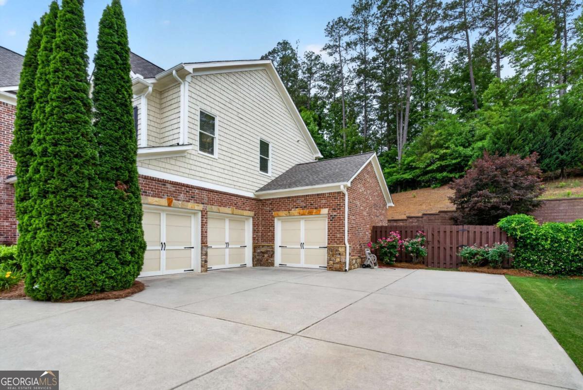 122 Rocky Creek TRL