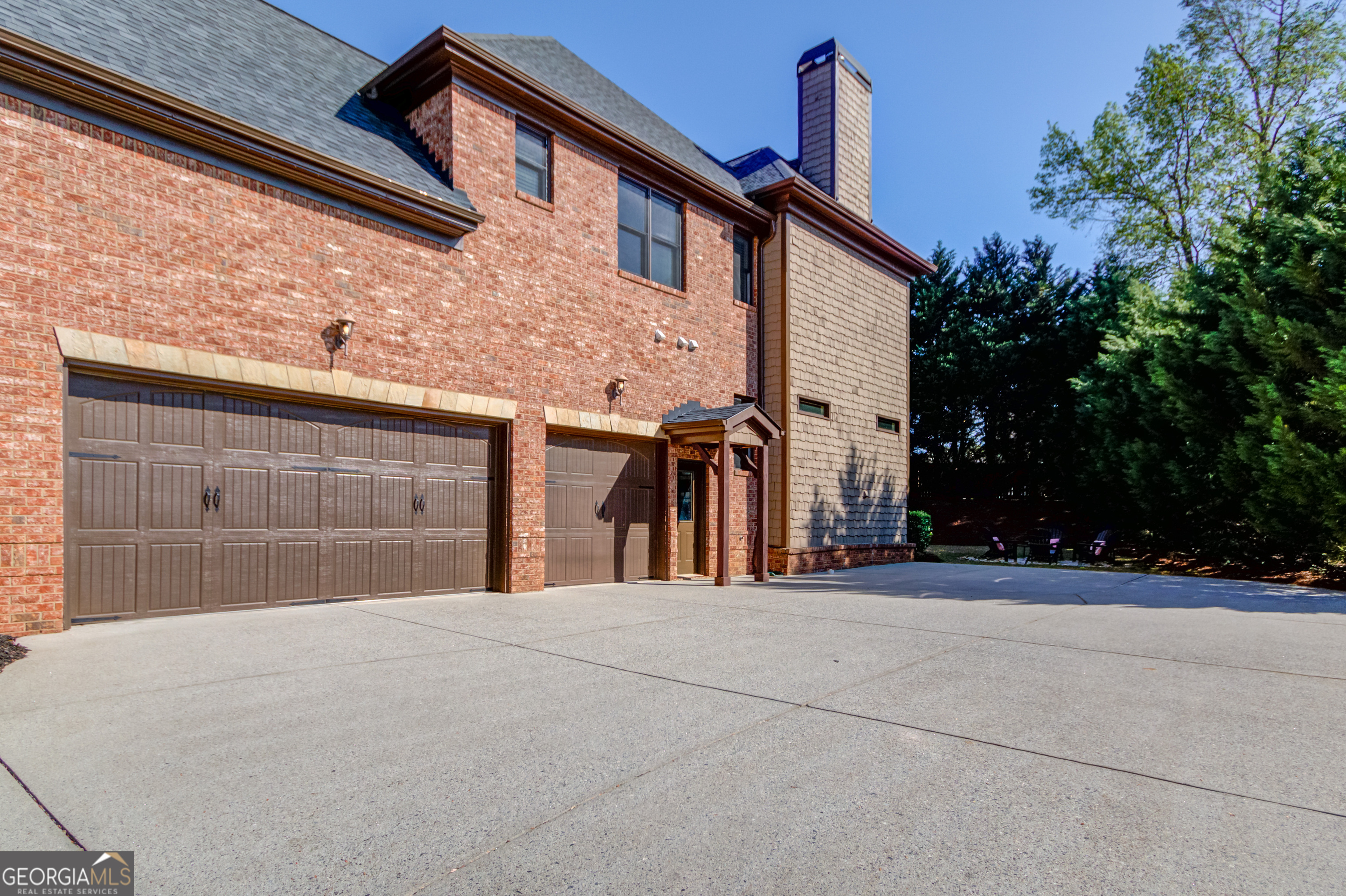 5265 Cole Creek LN