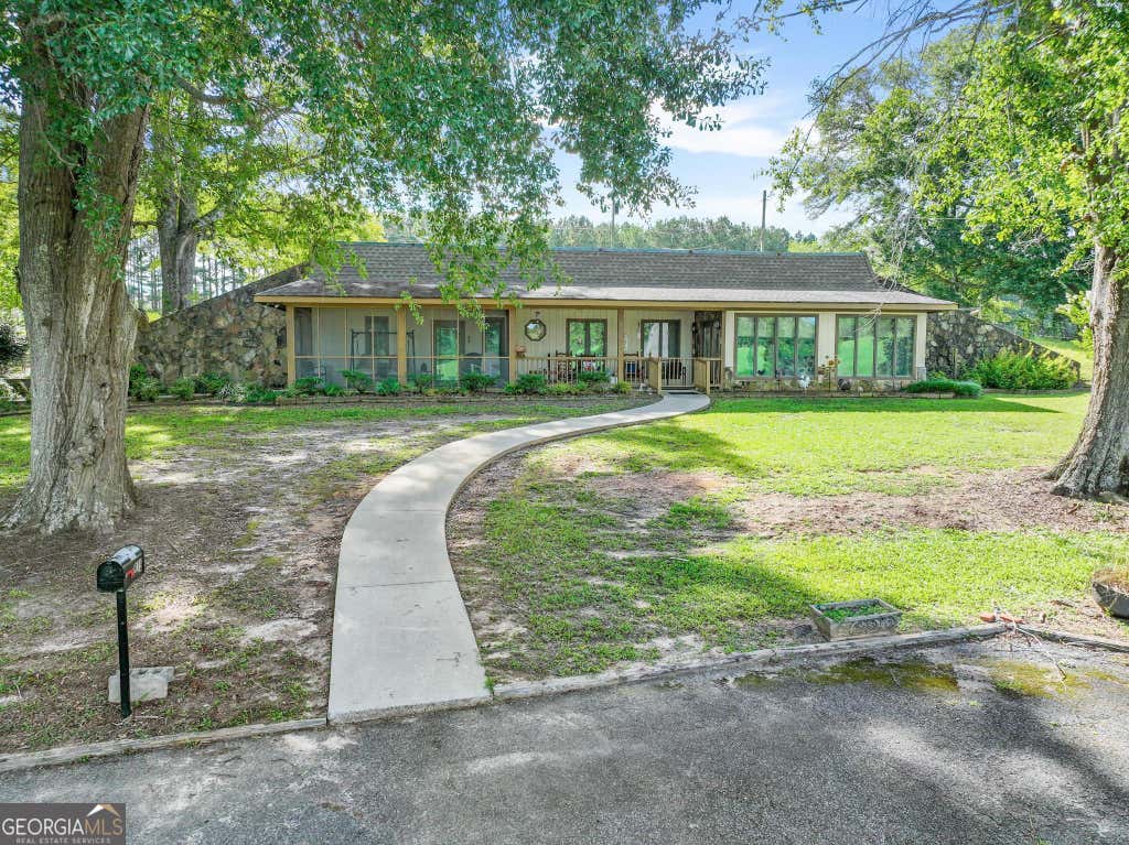 Photo of 818 McCrary Road, Molena, GA 30258 (MLS # 10811833)