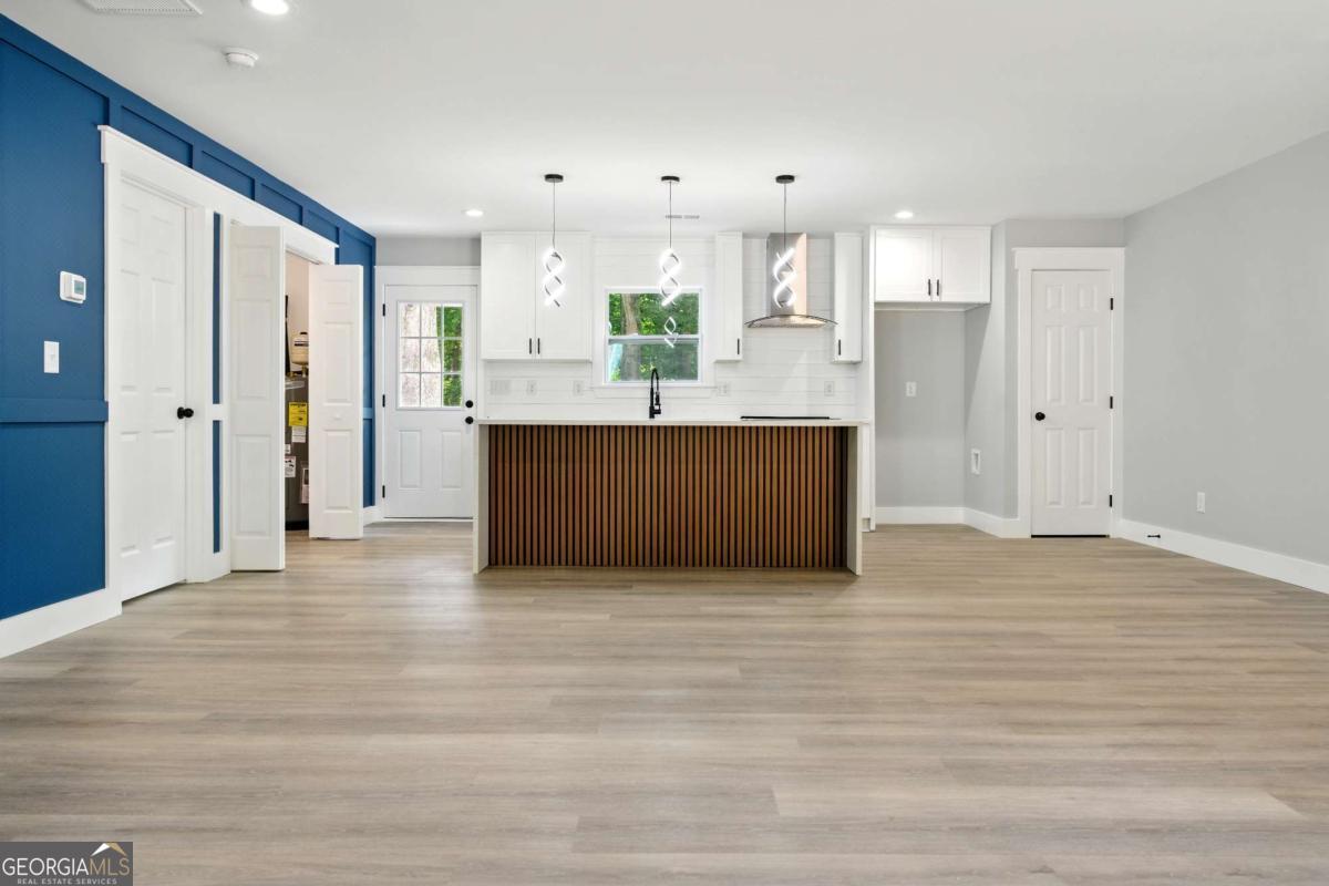 124 Sims DR