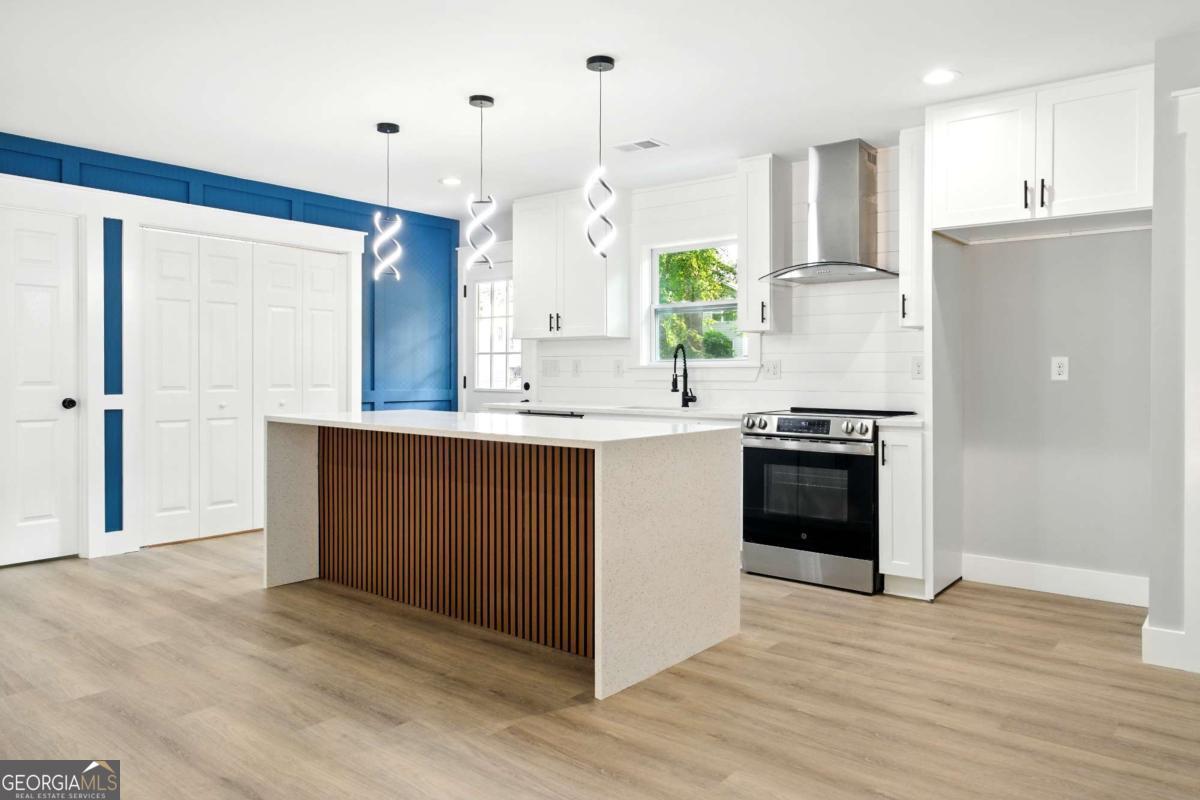 124 Sims DR