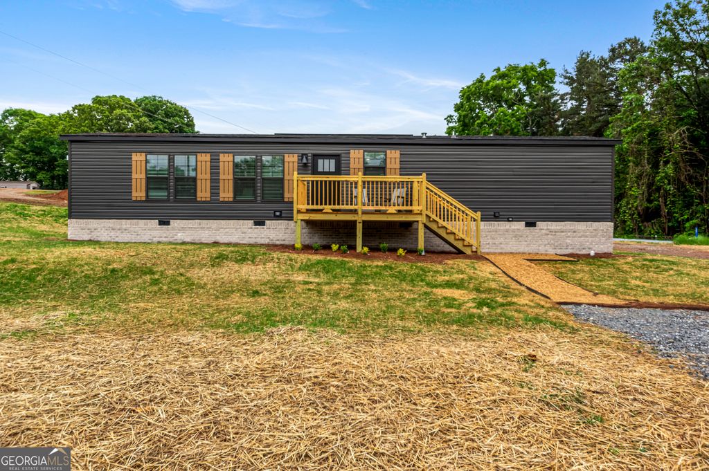 Photo of 60 Bennys Dr, Cleveland, GA 30528 (MLS # 10757114)