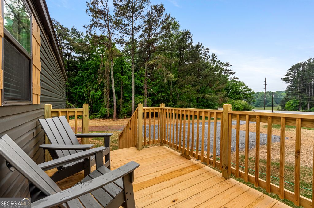 Photo of 60 Bennys Dr, Cleveland, GA 30528 (MLS # 10757114)